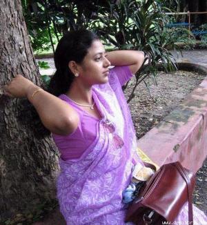 Abitha Aunty_14.jpg